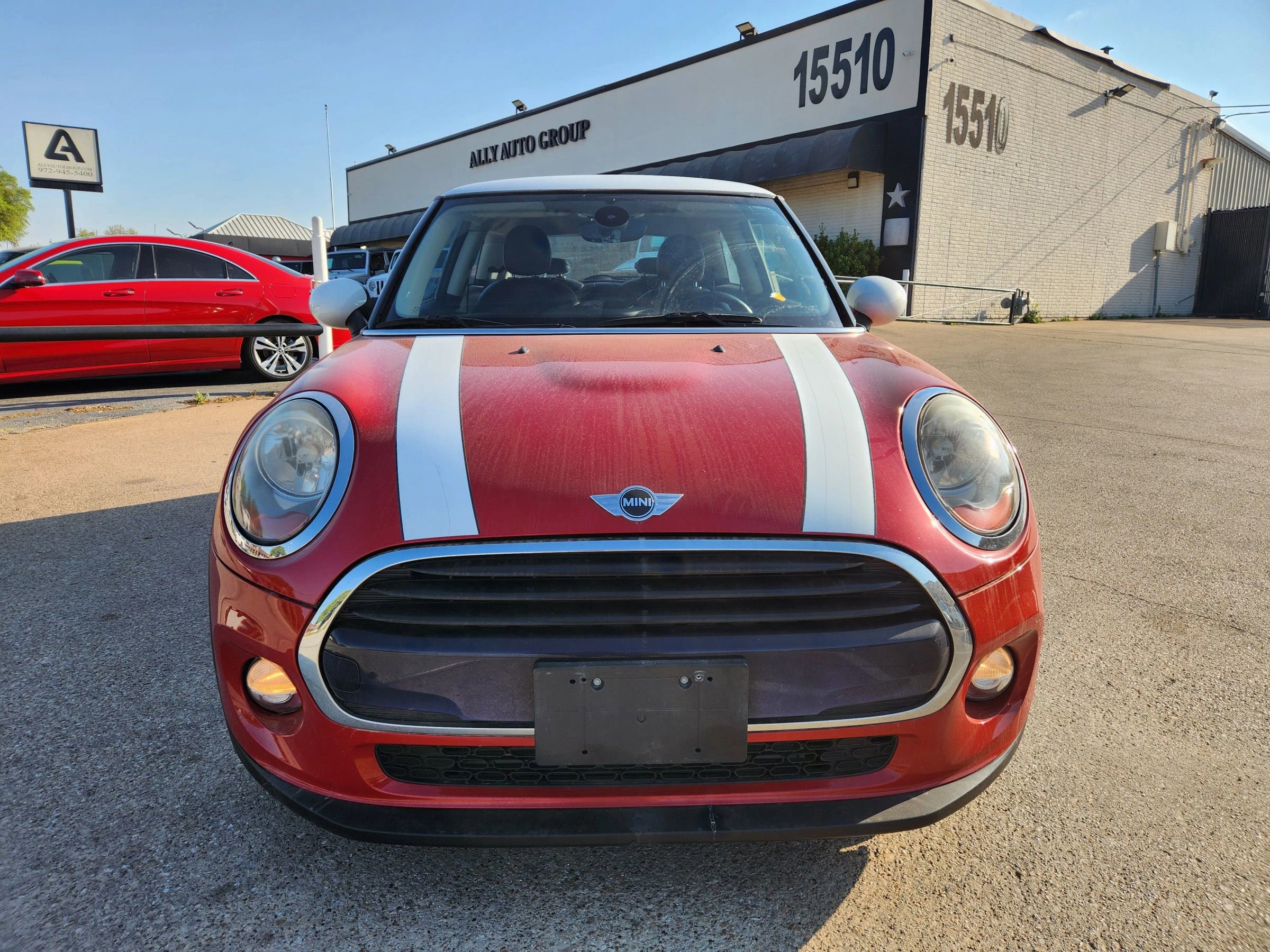 Used 2017 MINI Cooper 2-Door Hardtop image 8