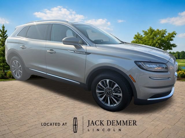 Used 2023 Lincoln Nautilus AWD image 10