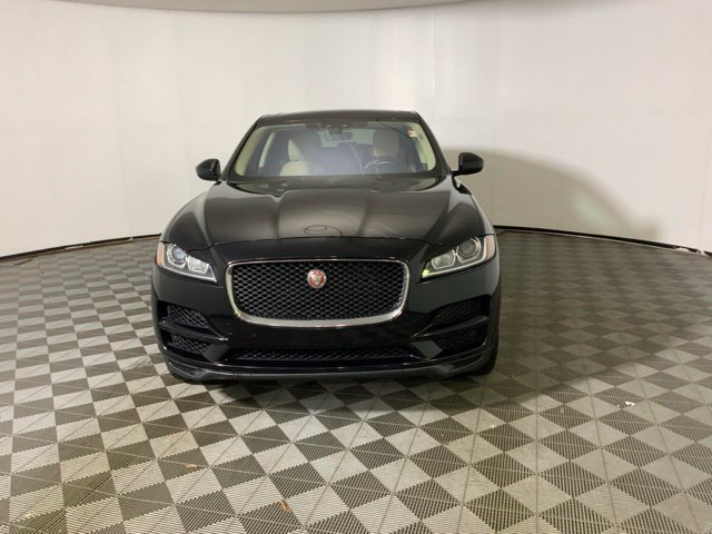 Used 2020 Jaguar F-PACE Premium AWD/4WD image 2