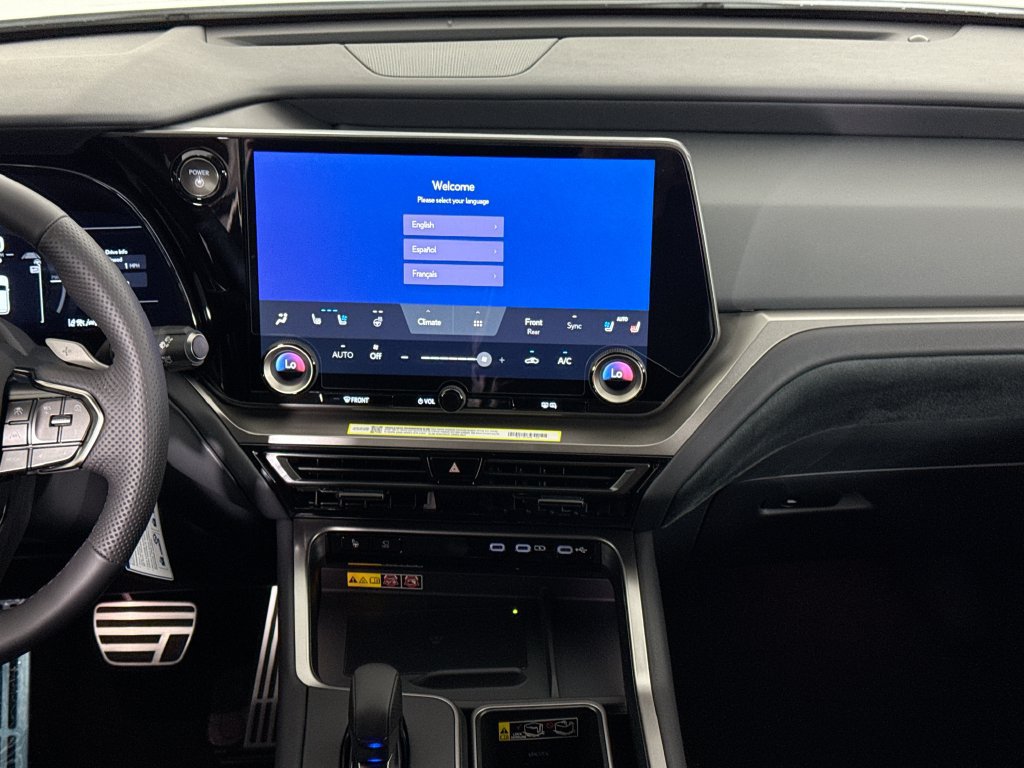 New 2026 Lexus TX 500h AWD w/ Technology Package image 15