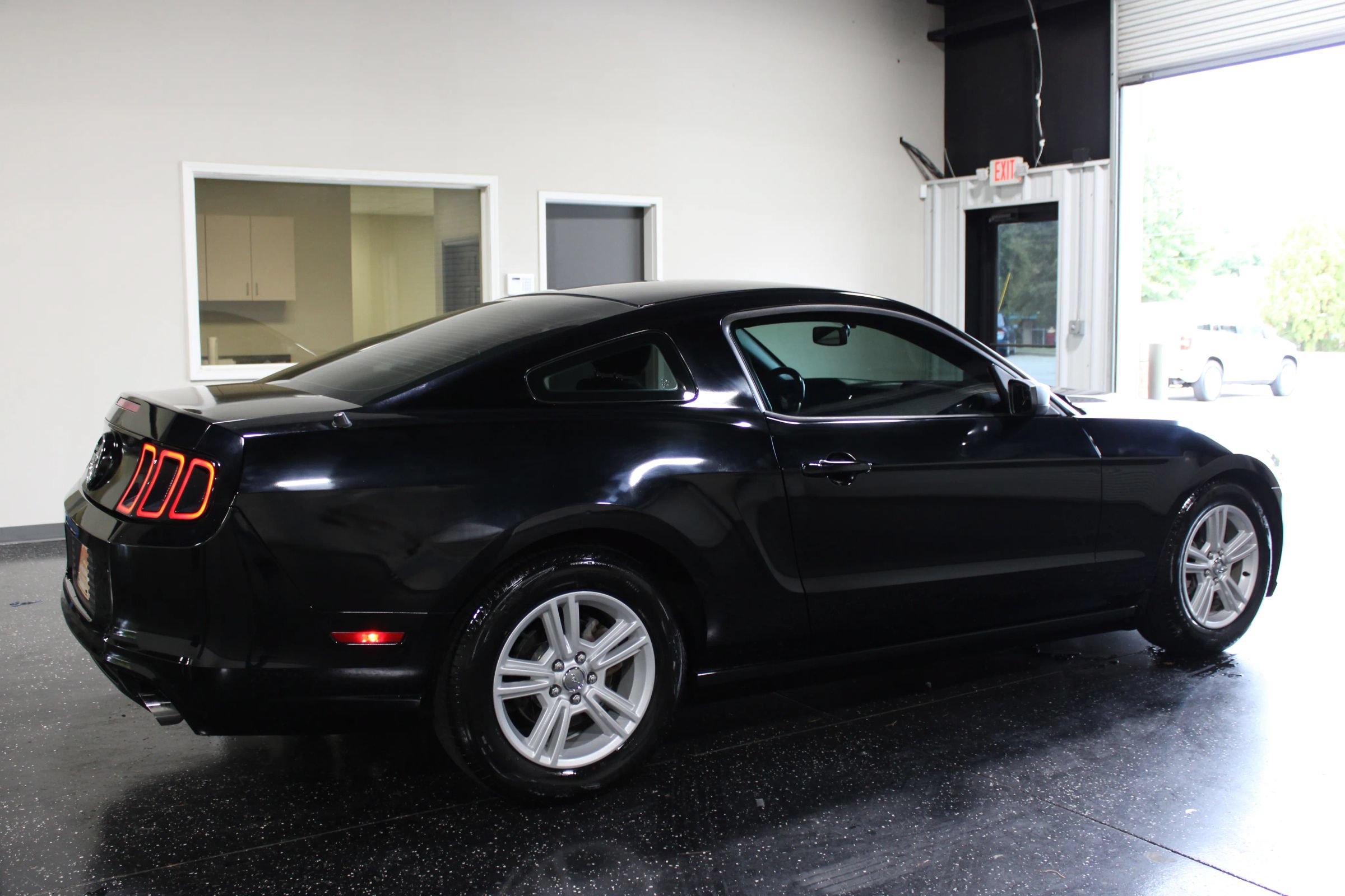 Used 2014 Ford Mustang Coupe w/ Equipment Group 102A RWD image 5