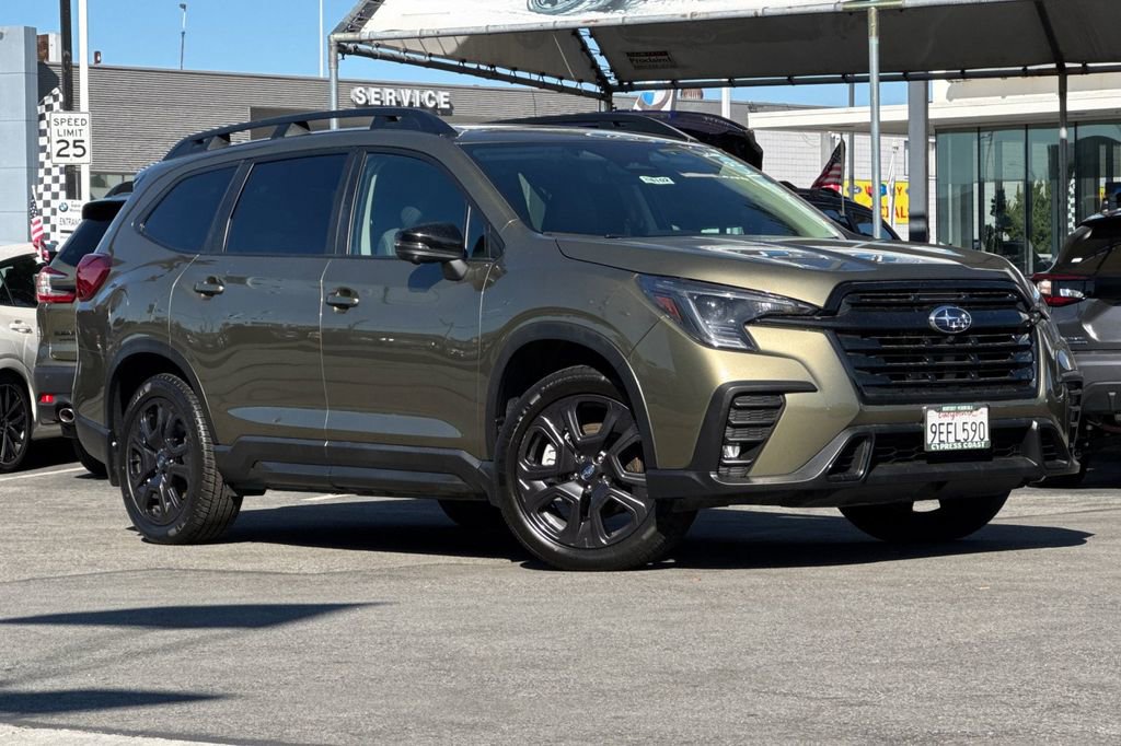 Used 2023 Subaru Ascent Onyx Edition Limited image 2