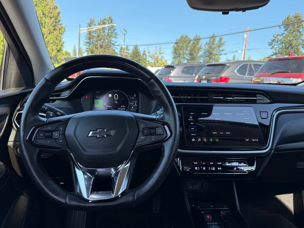 Used 2023 Chevrolet Bolt EUV Premier w/ Sun & Sound Package FWD image 19