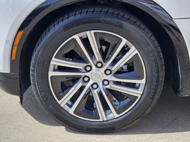 Used 2024 Cadillac Lyriq Luxury w/ LPO, Floor Liner Package AWD/4WD image 13