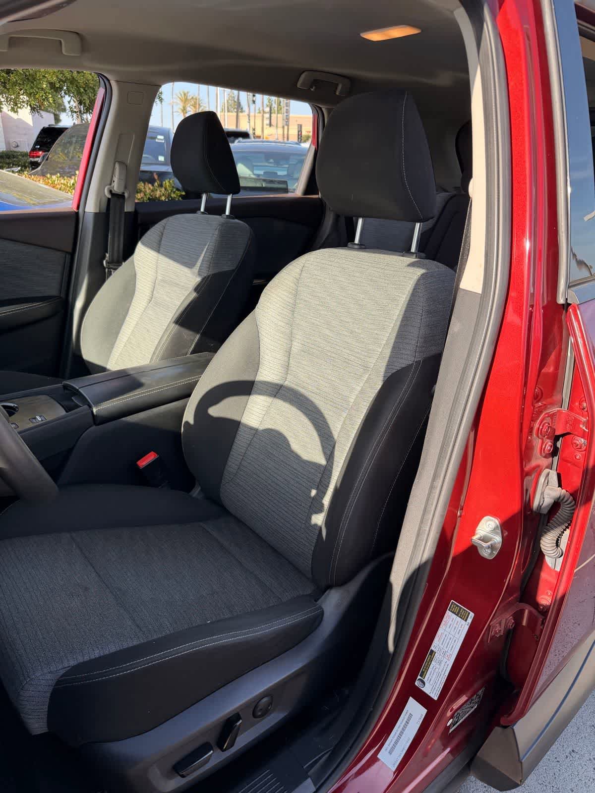 Used 2021 Nissan Rogue SV FWD image 9