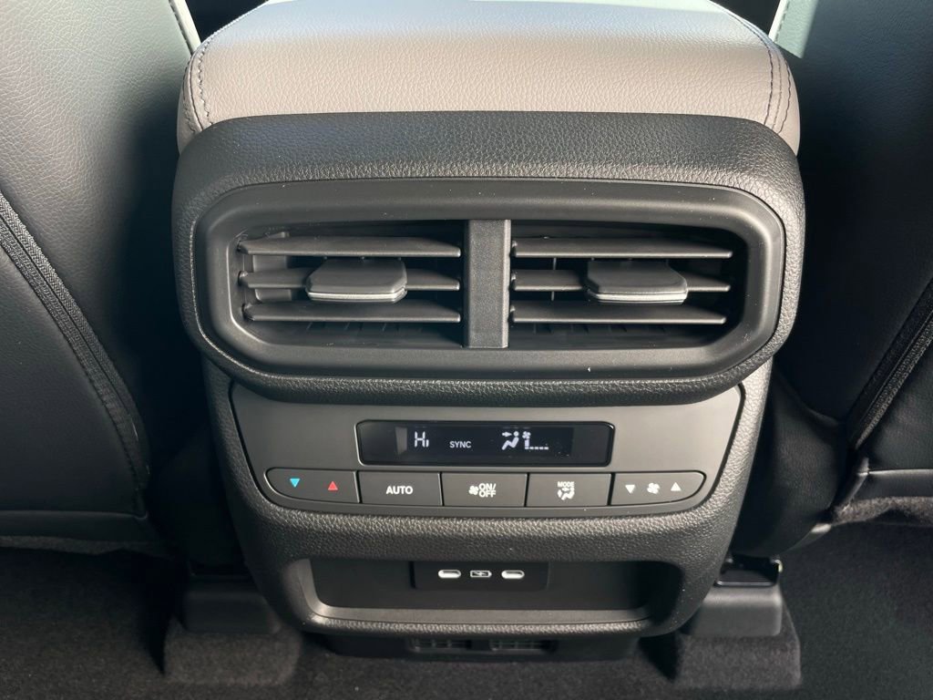 Used 2025 Honda Pilot EX-L image 35