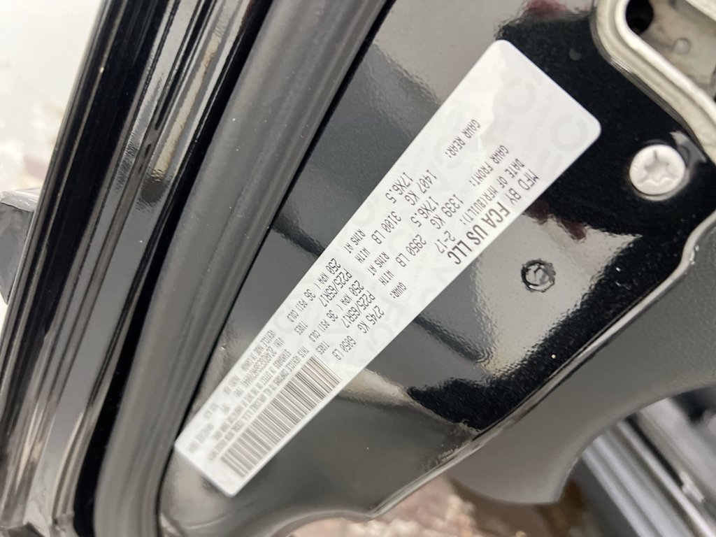 Used 2017 Dodge Grand Caravan GT FWD image 29