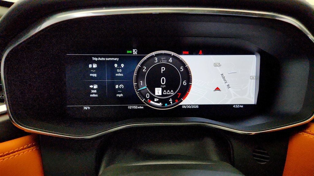 Used 2024 Jaguar F-PACE R-Dynamic S AWD/4WD image 15
