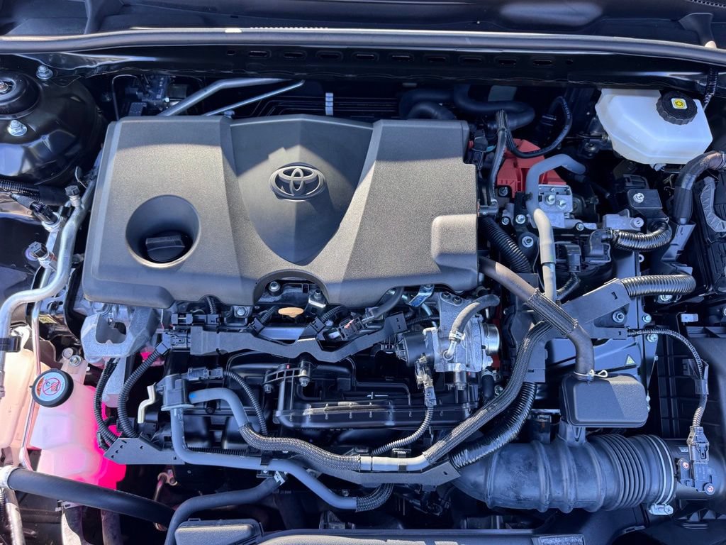 Used 2025 Toyota Camry LE FWD image 32