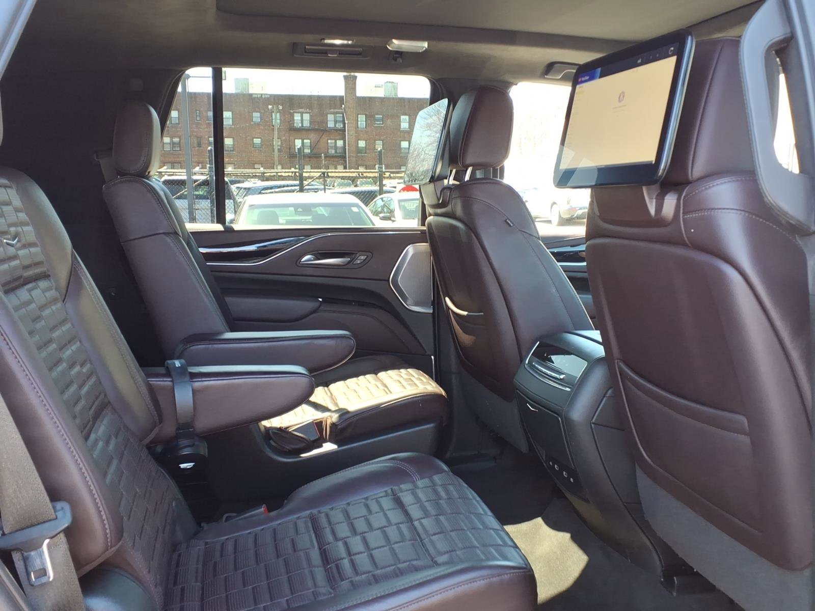 Certified 2023 Cadillac Escalade Sport Platinum AWD/4WD image 24