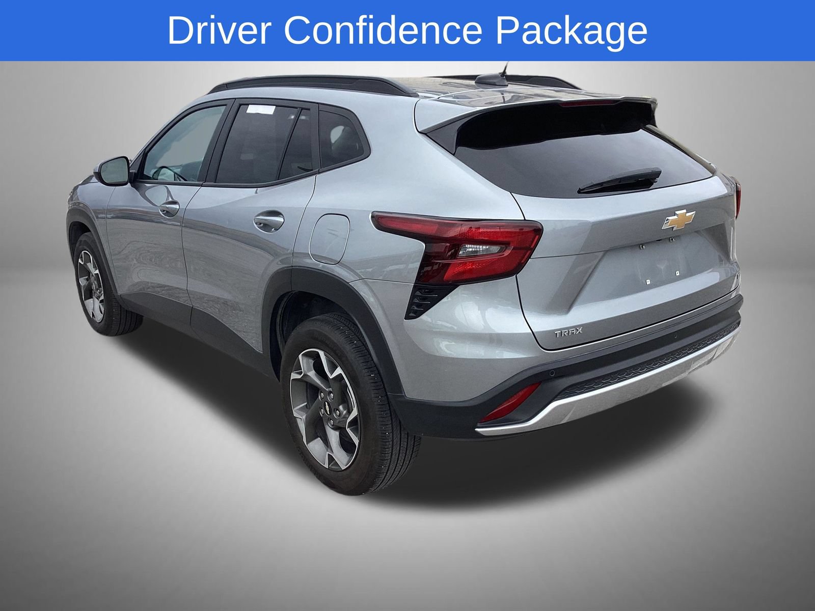 Used 2025 Chevrolet Trax LT w/ Driver Confidence Package FWD image 3