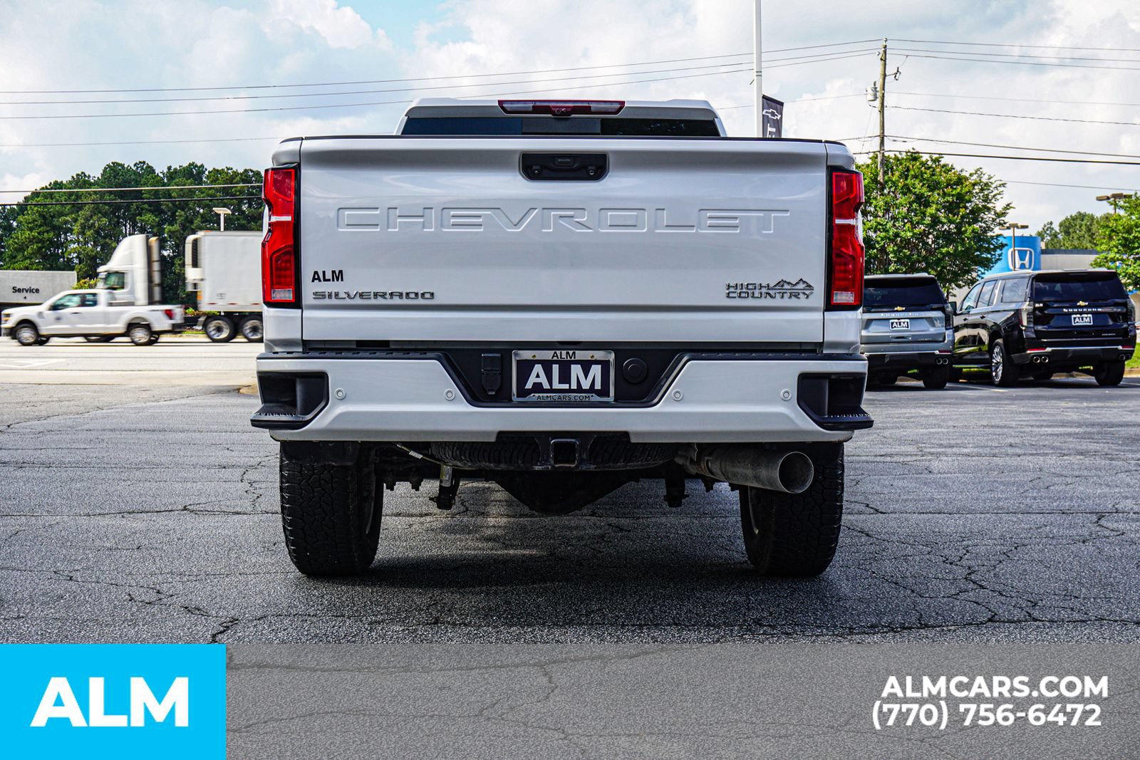 Used 2025 Chevrolet Silverado 3500 High Country w/ High Country Premium Package AWD/4WD image 12