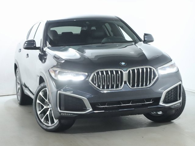 Used 2021 BMW X6 xDrive40i w/ Premium Package image 2