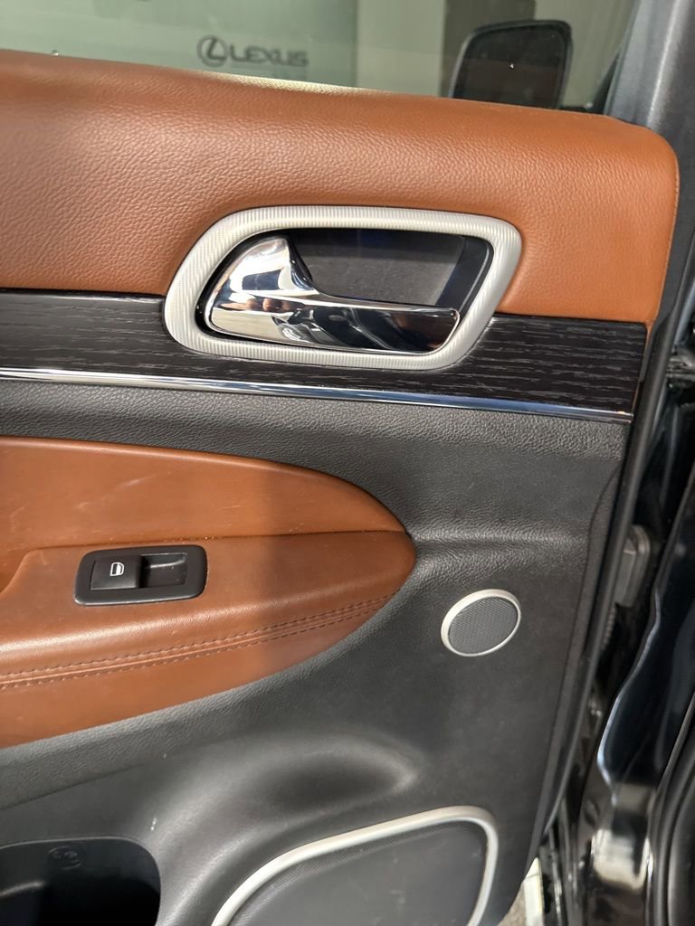 Used 2020 Jeep Grand Cherokee Summit w/ Platinum Series Group image 25