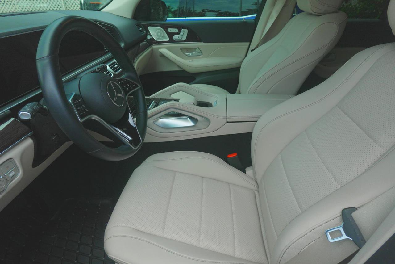 Used 2025 Mercedes-Benz GLE 450e 4MATIC image 9
