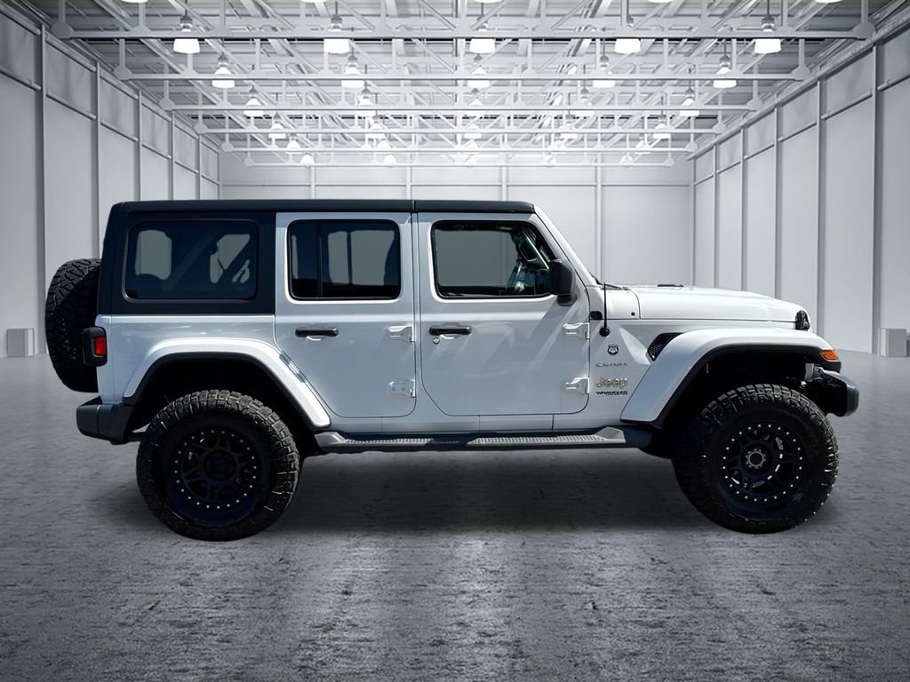 Used 2018 Jeep Wrangler Unlimited Sahara image 8