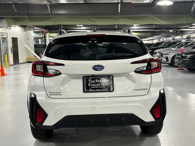 Used 2025 Subaru Crosstrek 2.5i Premium image 3