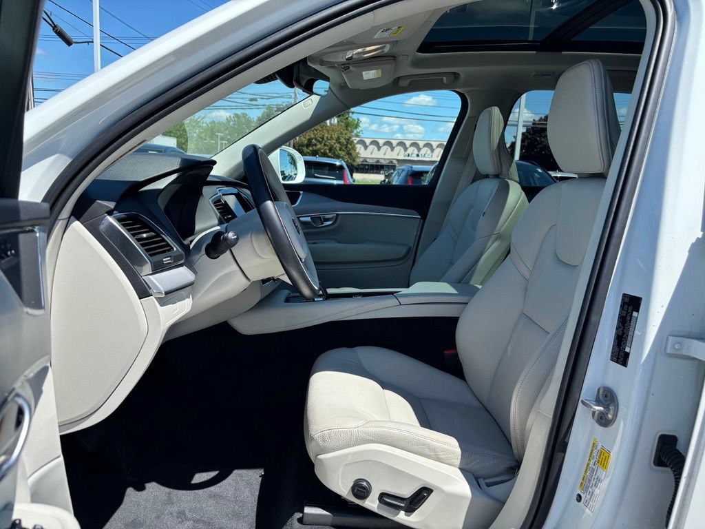 Used 2024 Volvo XC90 B5 Core w/ Climate Package AWD/4WD image 18