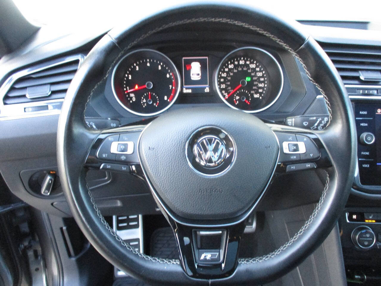 Used 2021 Volkswagen Tiguan SE R-Line FWD image 62