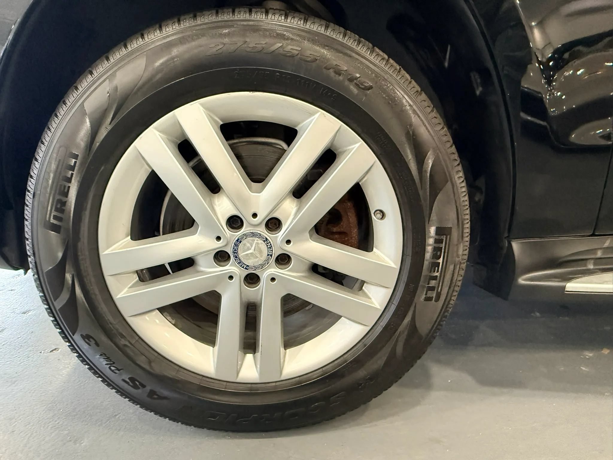 Used 2014 Mercedes-Benz GL 450 4MATIC image 36