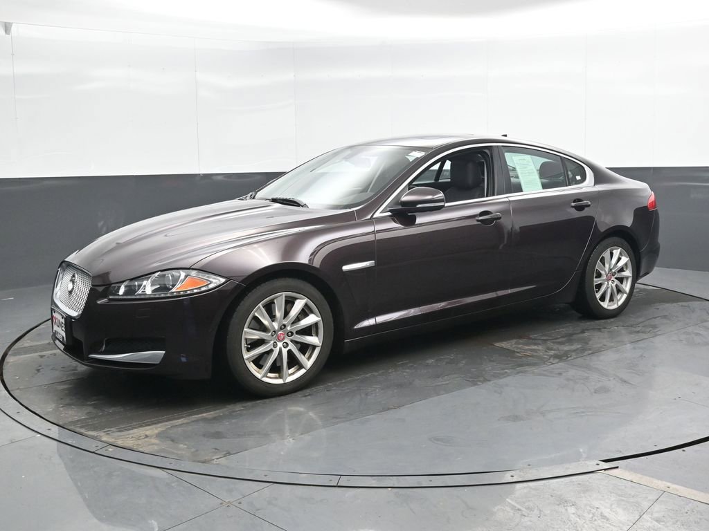 Used 2015 Jaguar XF Premium image 7