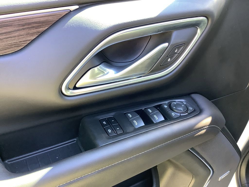 Used 2023 Chevrolet Tahoe Z71 w/ Luxury Package image 23