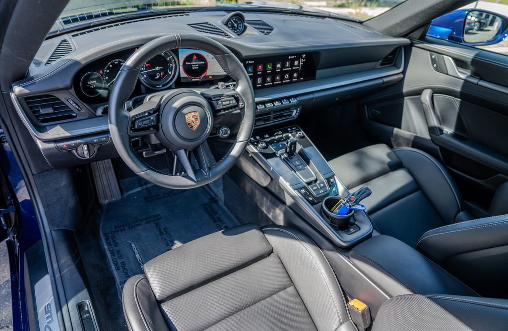 Used 2024 Porsche 911 Carrera S w/ Sport Package image 4