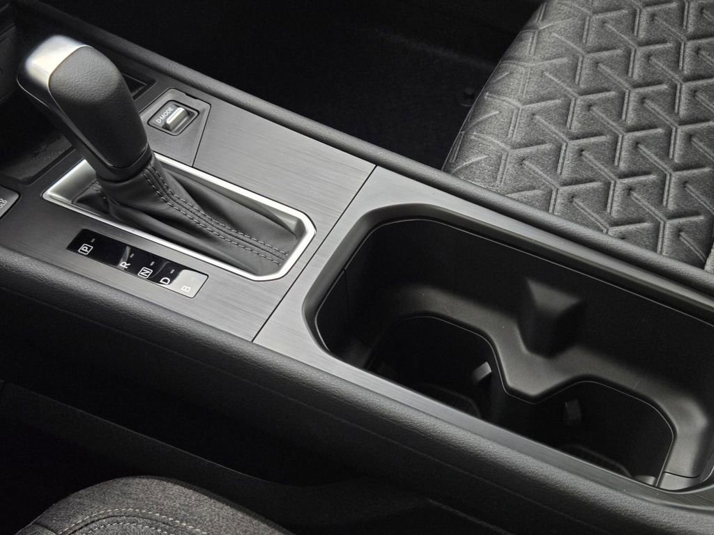 New 2026 Nissan Kicks SV w/ Charging Package image 22