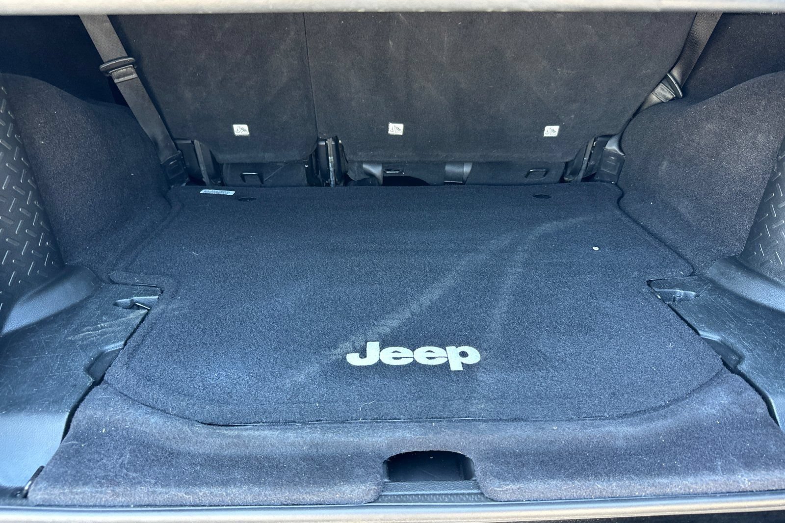 Used 2017 Jeep Wrangler Unlimited Sport w/ Quick Order Package 24S AWD/4WD image 14