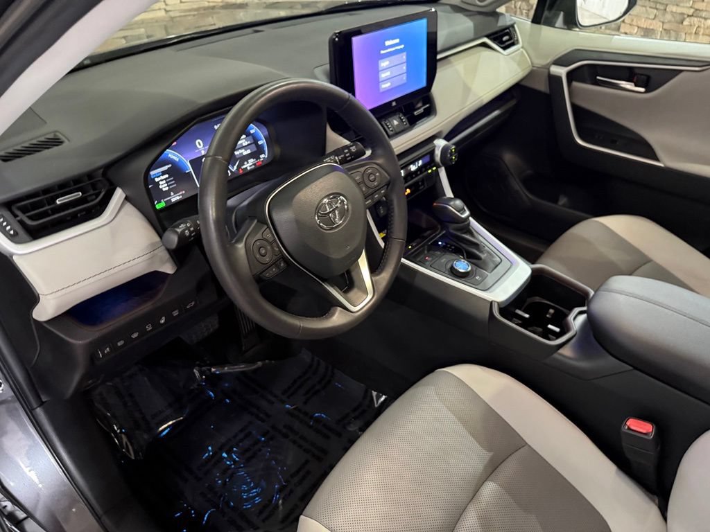 Used 2024 Toyota RAV4 Limited w/ Advanced Technology Package AWD/4WD image 26