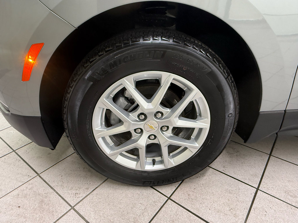Certified 2024 Chevrolet Equinox LT w/ LPO, Floor Liner Package FWD image 12