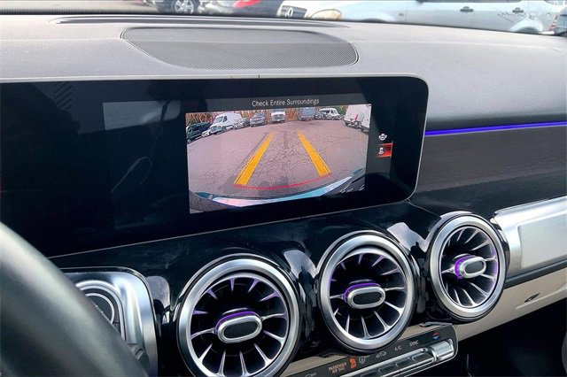 Used 2020 Mercedes-Benz GLB 250 4MATIC image 23