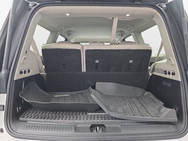 Used 2024 Jeep Wagoneer Series II w/ Flexible Seating Group RWD image 30