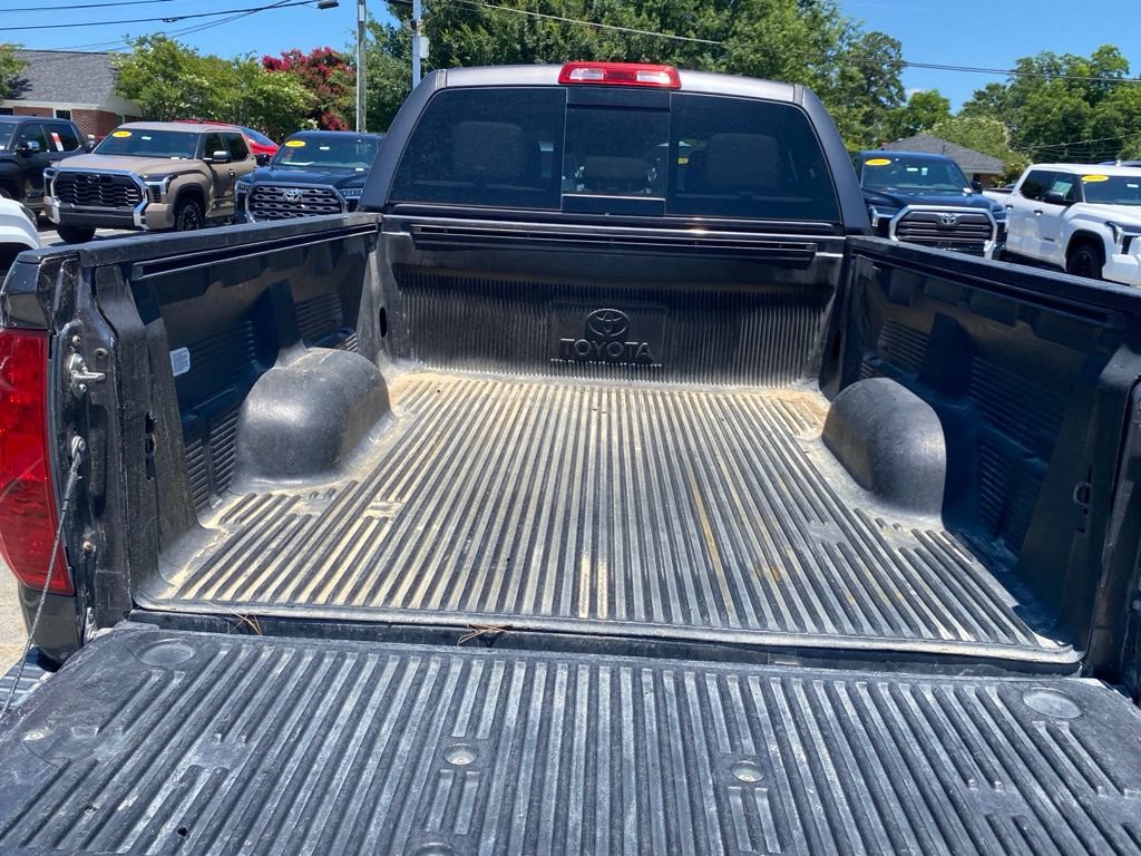 Used 2018 Toyota Tundra SR5 AWD/4WD image 11