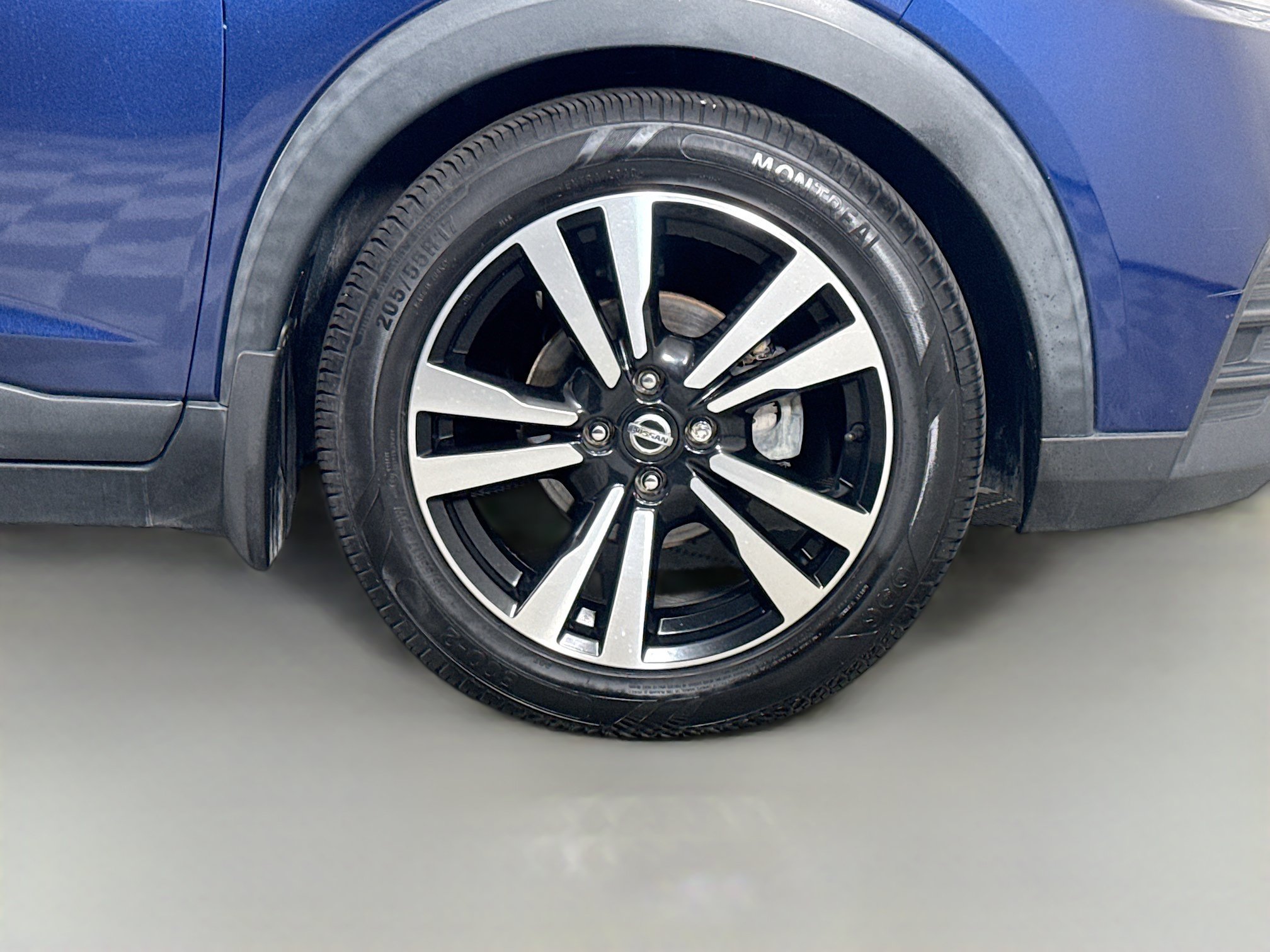 Used 2020 Nissan Kicks SV FWD image 32
