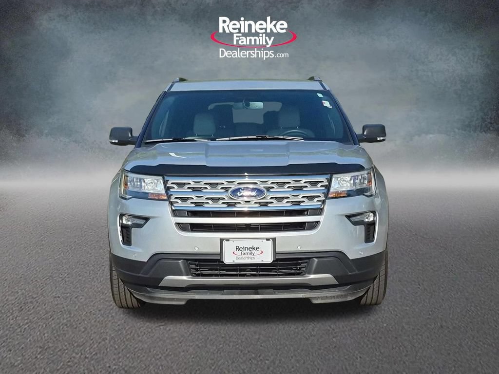 Used 2019 Ford Explorer XLT w/ Equipment Group 202A AWD/4WD image 2