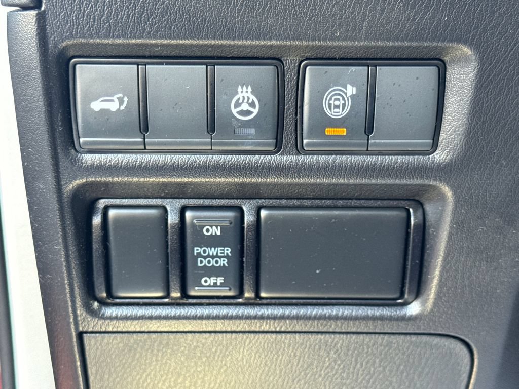 Used 2022 Nissan Armada Platinum w/ Captain's Chairs Package AWD/4WD image 38