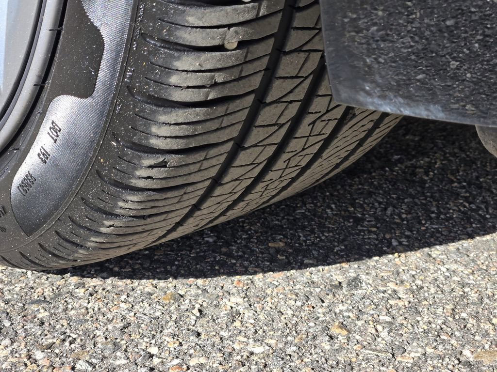 Certified 2025 BMW i4 xDrive40i w/ Parking Assistance Package image 13