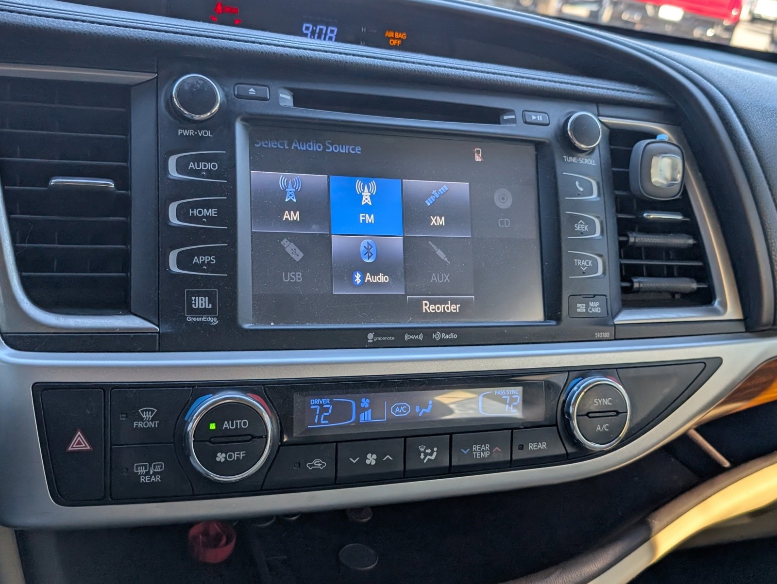 Used 2017 Toyota Highlander Limited Platinum image 10