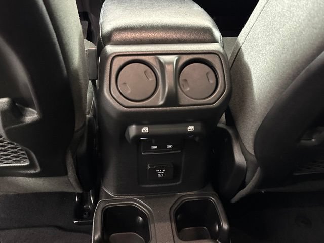 Used 2024 Jeep Wrangler Unlimited Rubicon w/ Technology Group AWD/4WD image 16