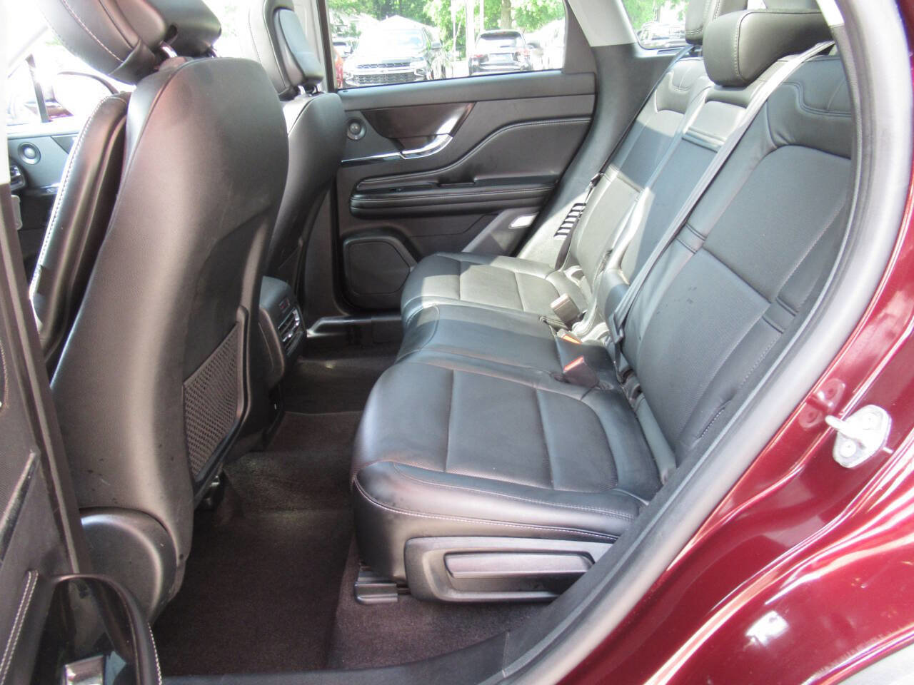 Used 2020 Lincoln Corsair Reserve w/ Elements Package image 16