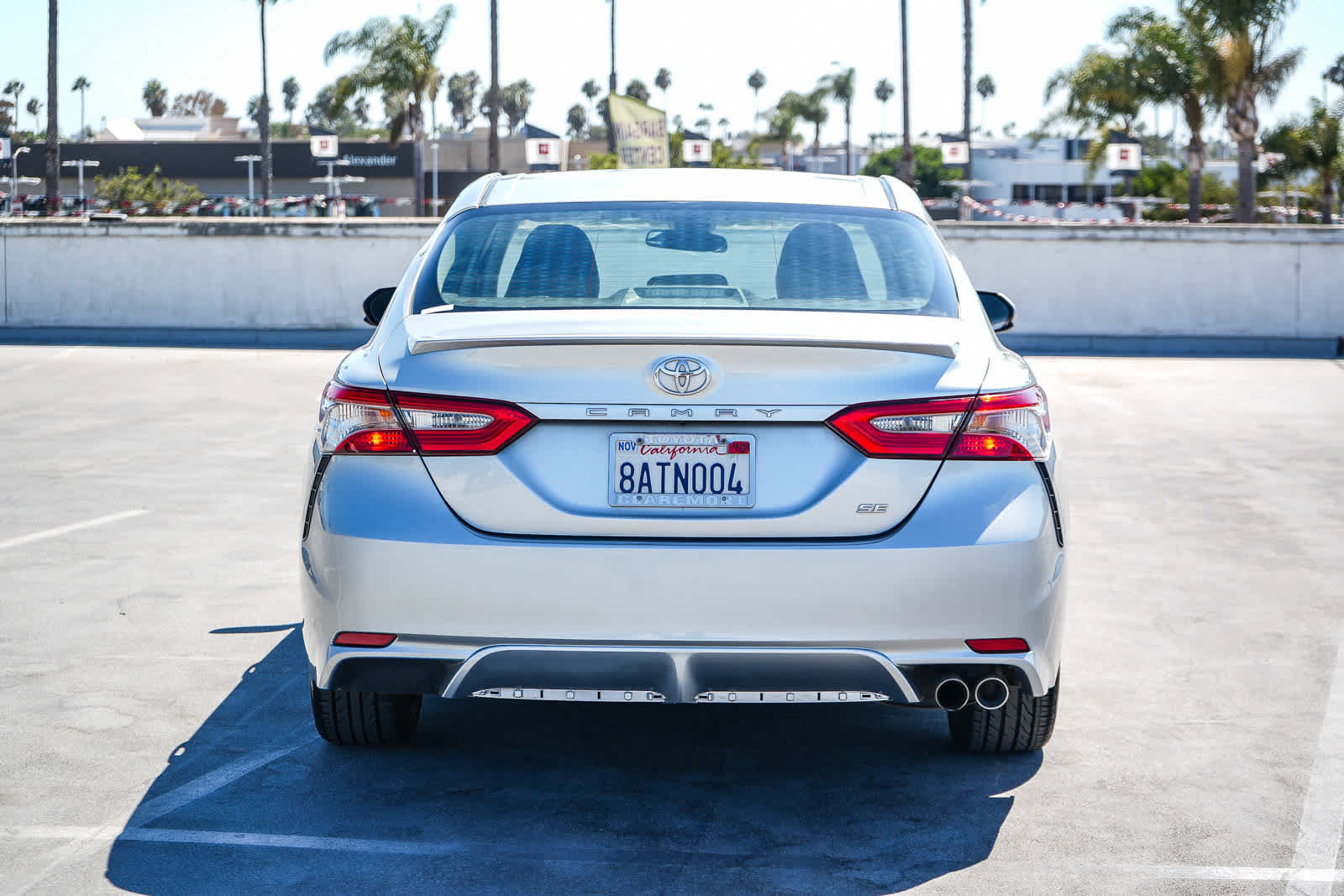 Used 2018 Toyota Camry SE FWD image 8