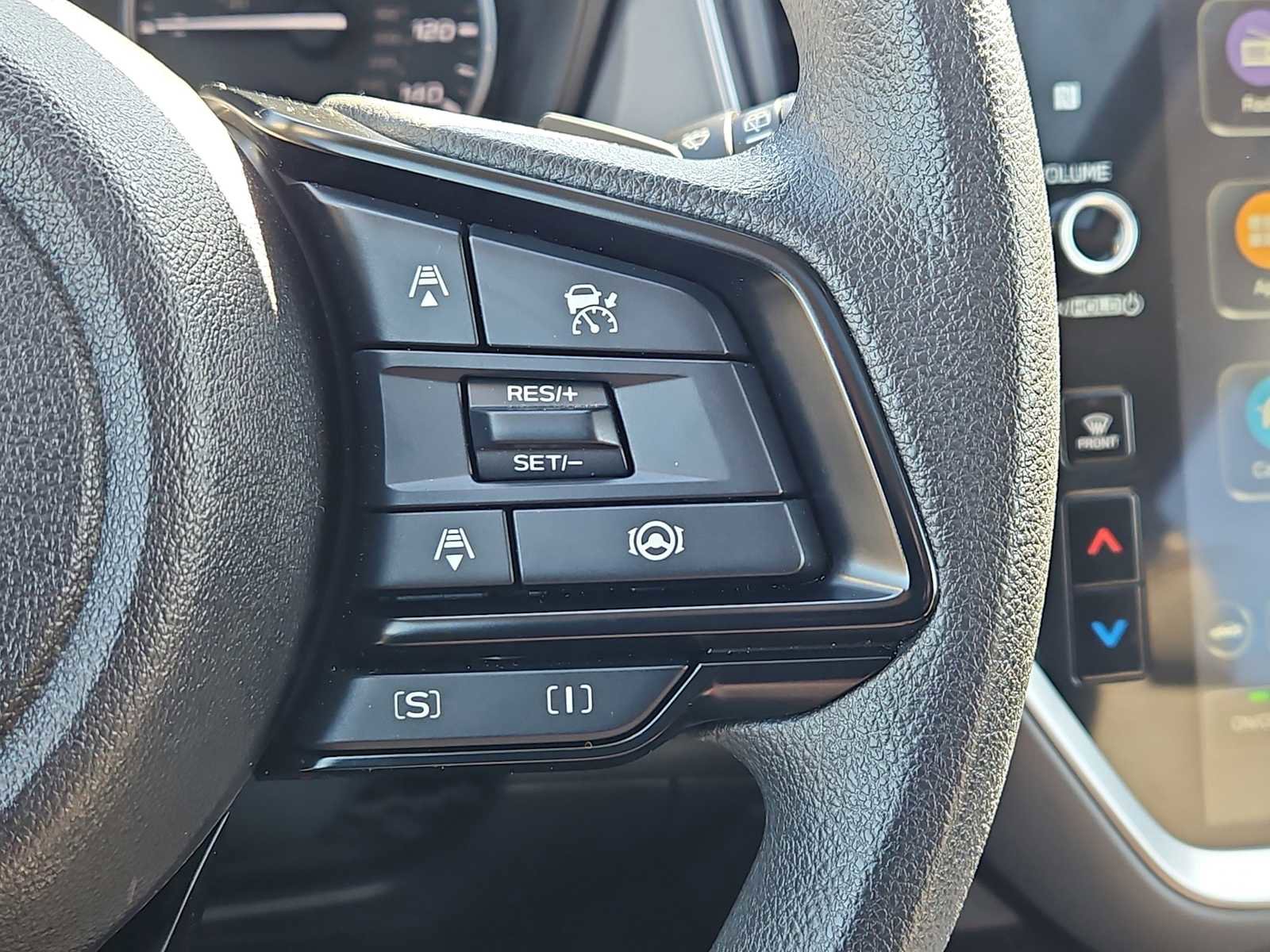 Used 2025 Subaru Crosstrek 2.0i Premium AWD/4WD image 25