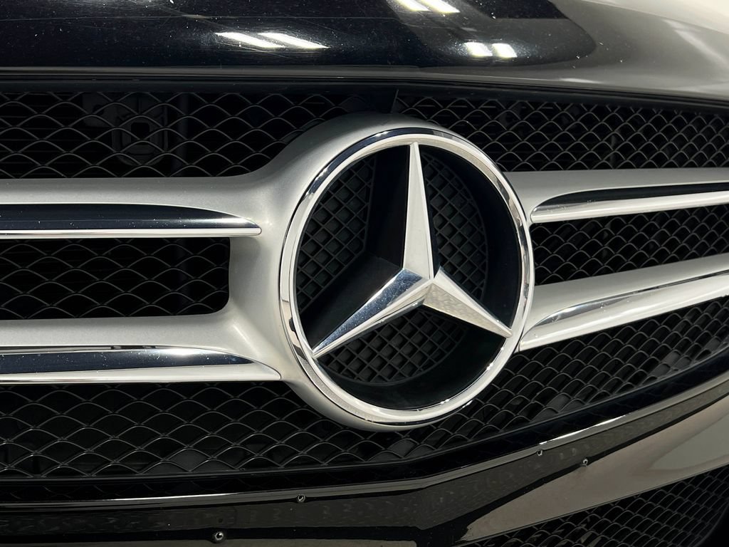 Used 2015 Mercedes-Benz C 300 4MATIC Sedan image 38