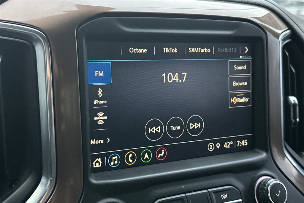 Used 2021 Chevrolet Silverado 1500 High Country w/ Technology Package image 19