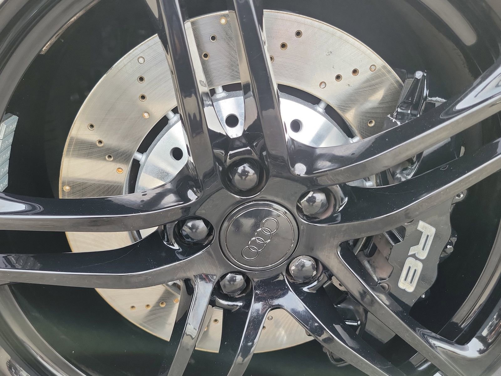 Used 2012 Audi R8 V10 image 7