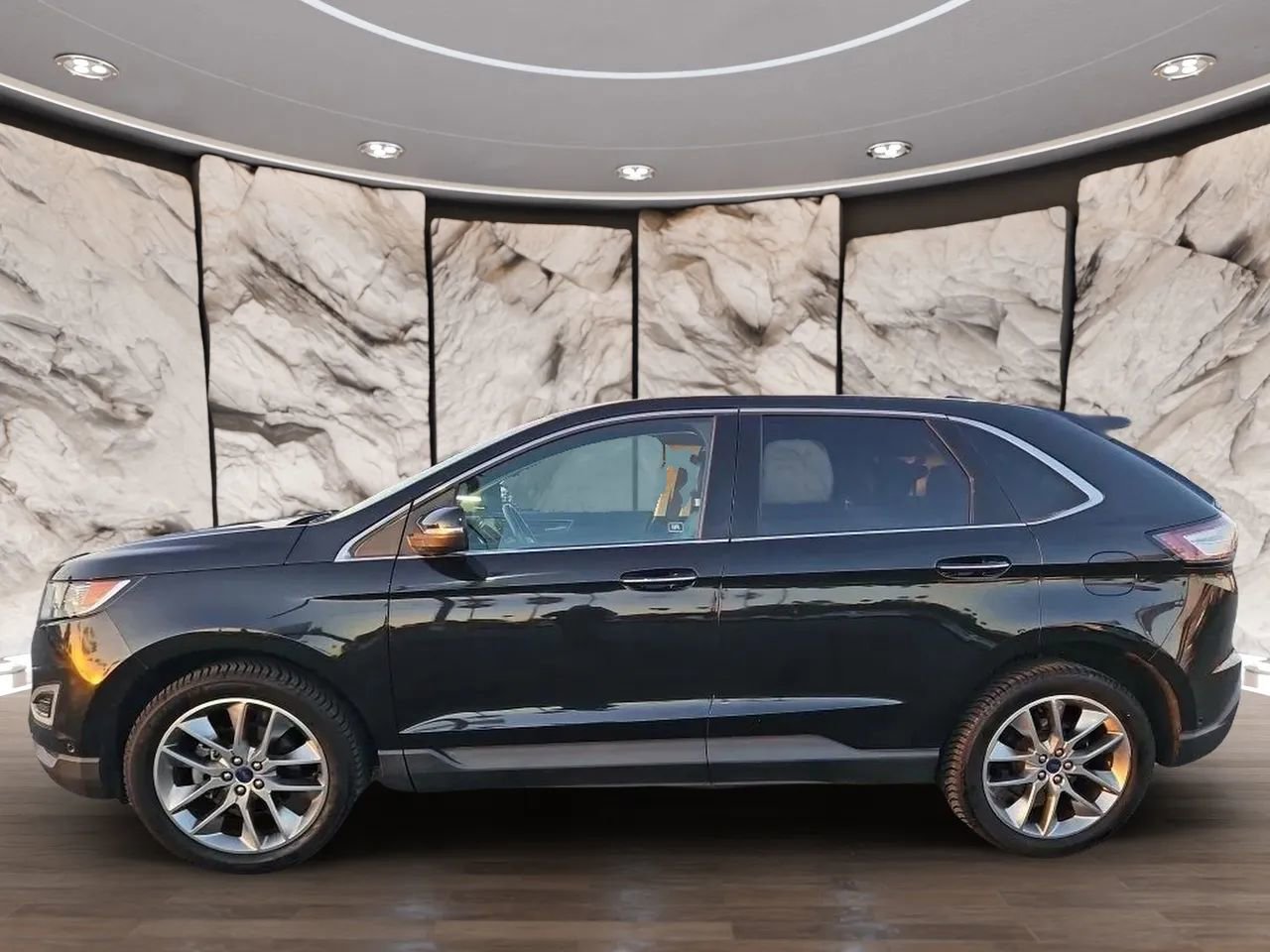 Used 2015 Ford Edge Titanium w/ Equipment Group 302A image 3