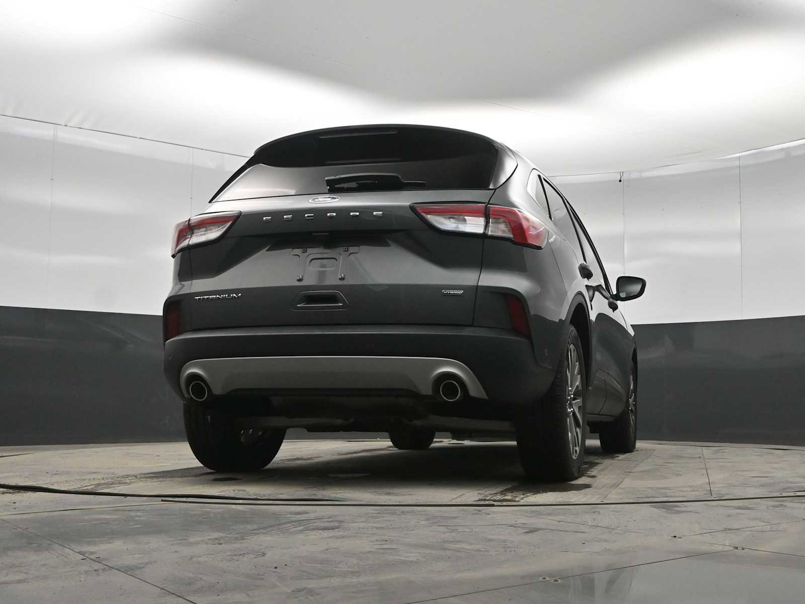 Used 2021 Ford Escape Titanium image 35