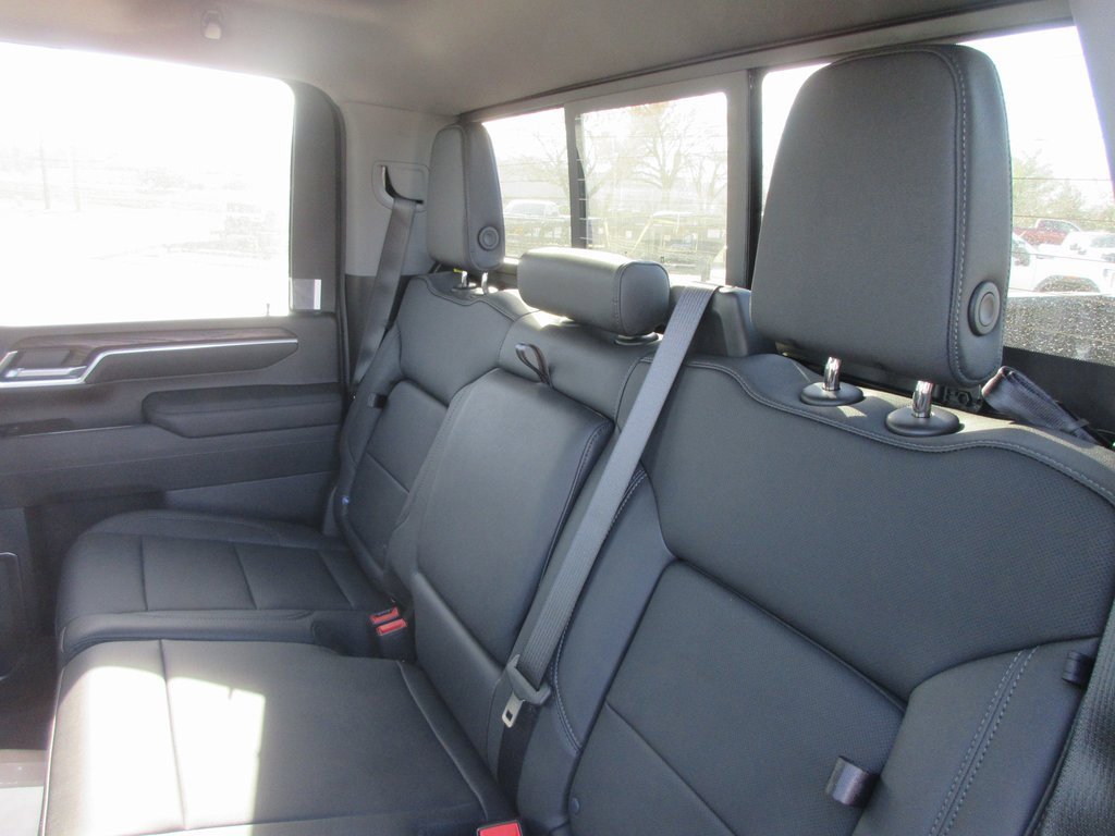 New 2026 GMC Sierra 3500 SLT w/ SLT Premium Package image 15