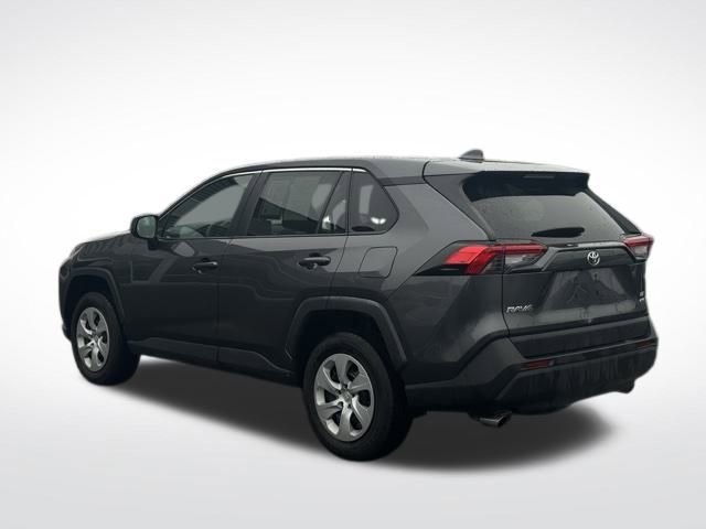 Used 2024 Toyota RAV4 LE image 8